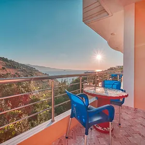 Zervo Aparthotel Sarandë